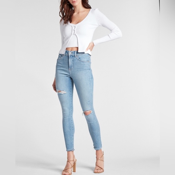 NWT Express High Waisted Light Wash Ripped Skinny Jeans 14 Short - Picture 2 of 10